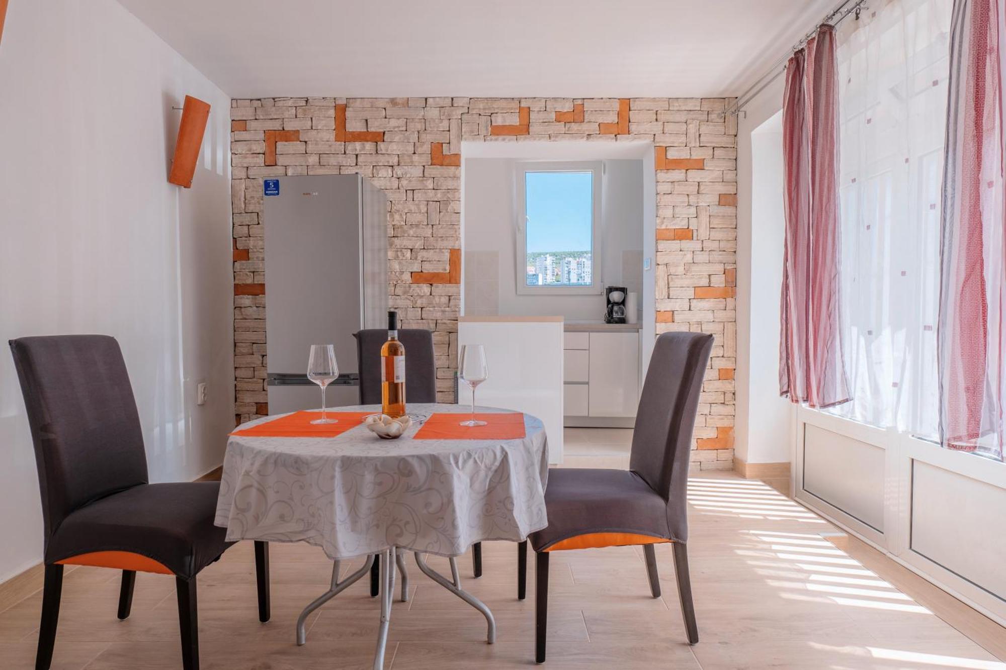 Apartments Ema Sibenik Ngoại thất bức ảnh